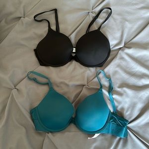 2 Victoria Secret Pink bras